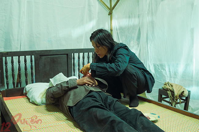 Mèo nhảy qua người chết 1