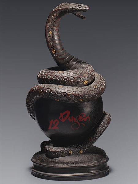 Tượng rắn phong thủy 4