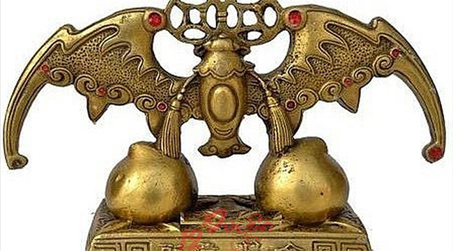 Tranh dơi, tượng dơi 1